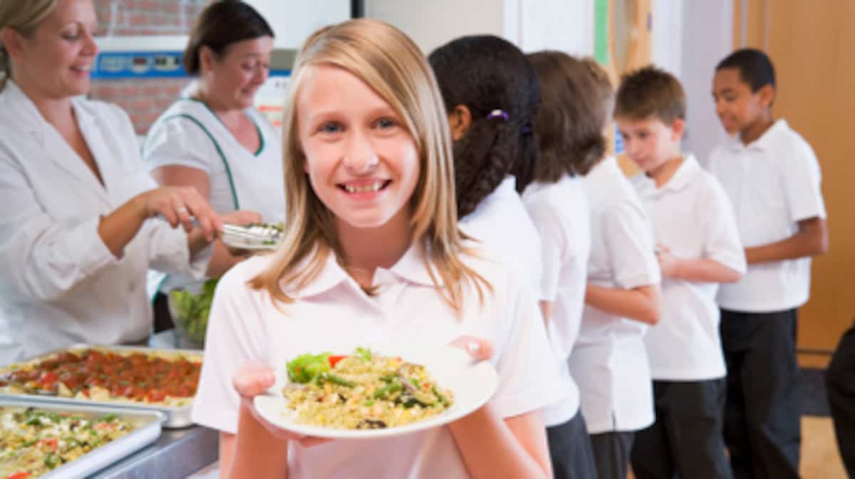 «On m’a enlevé le choix»: l’école de ses enfants sert exclusivement de la viande halal sans avoir consulté les parents, dénonce une mère