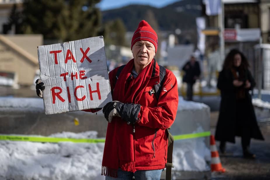 Image principale de l'article Des millionnaires veulent qu'on les taxe plus