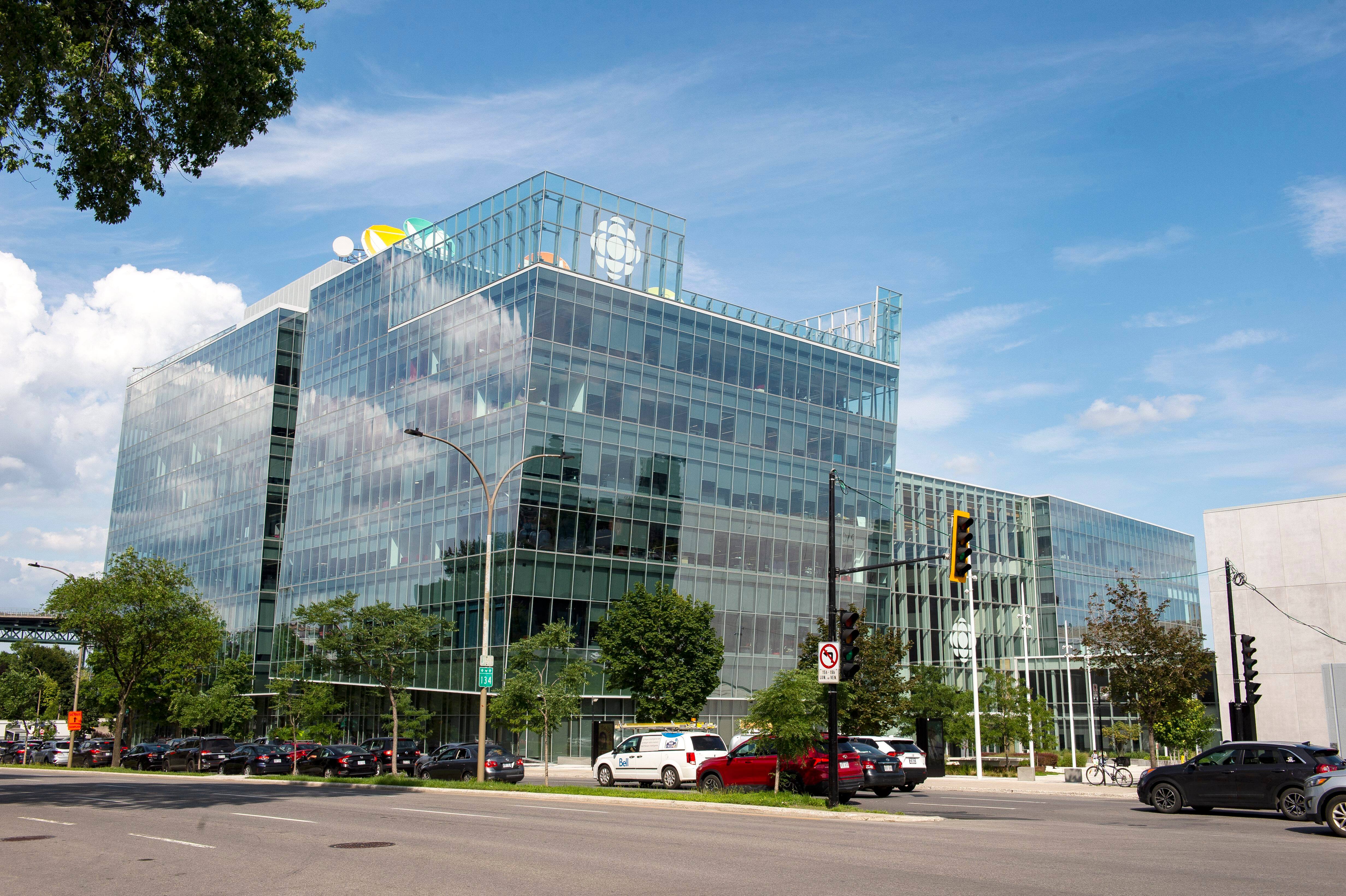 La SRC poursuivie par le constructeur: un autre 28 M$ pour la maison de Radio-Canada?