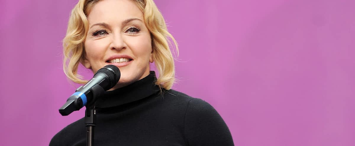 Madonna au repos pour ses 65 ans: la chanteuse se remet d'une grave infection et prépare la relance de sa tournée mondiale