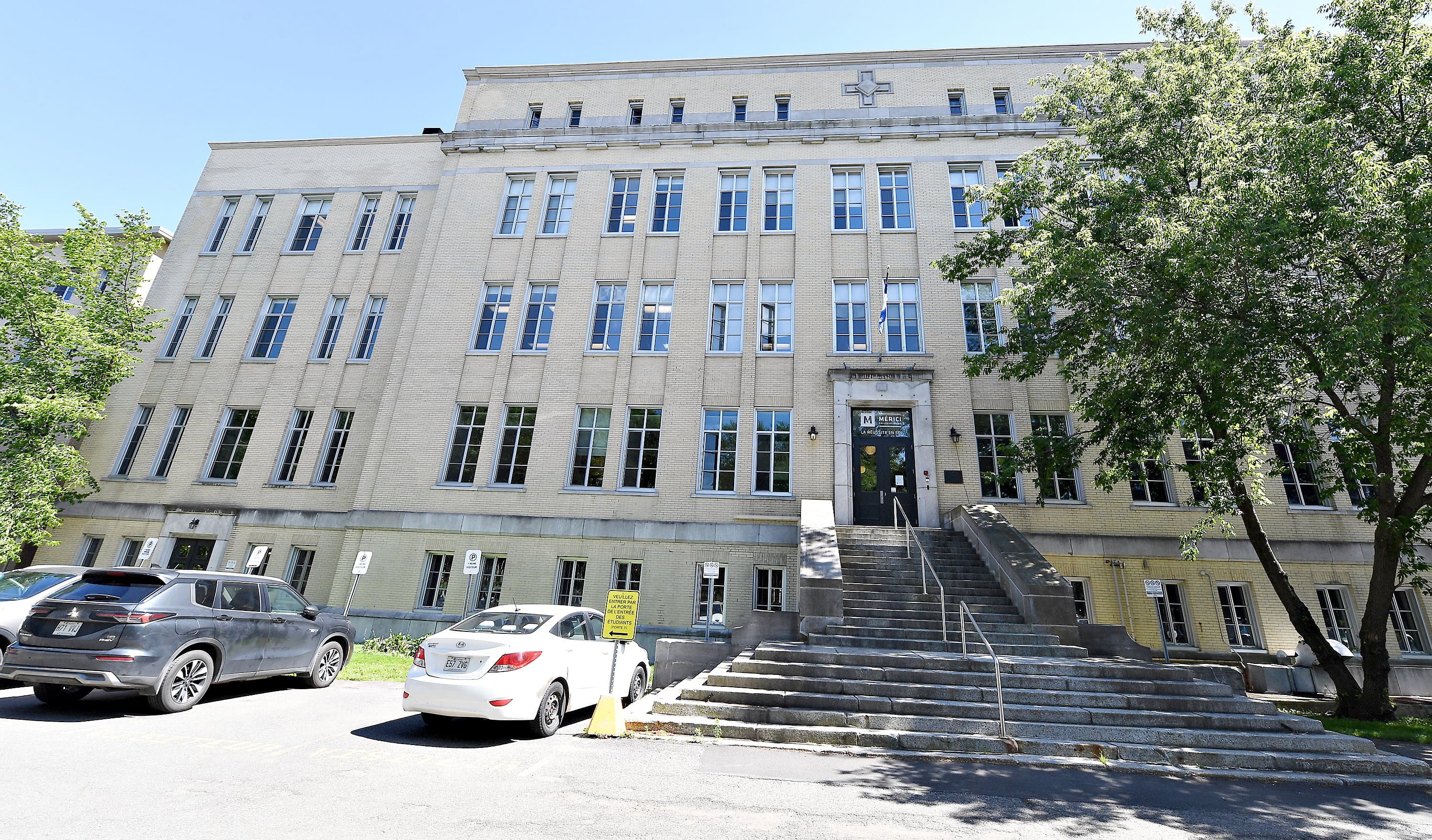 Le Collège Mérici en voie de devenir public