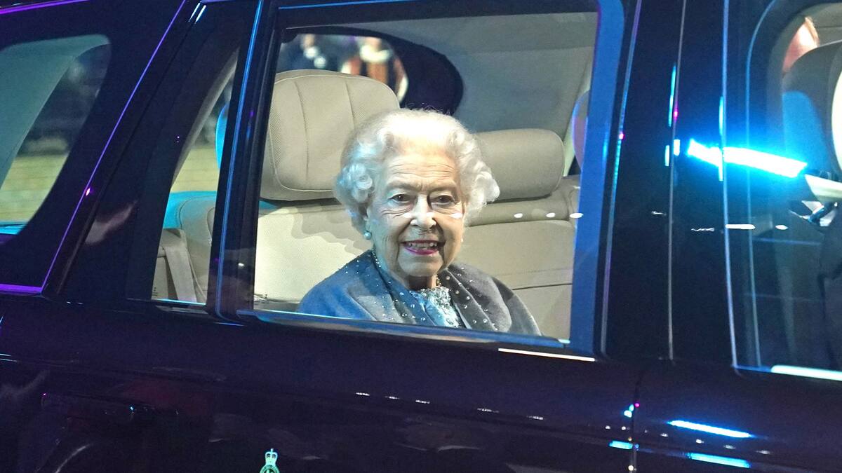 EN IMAGES | La reine Elizabeth II acclamée au premier événement majeur de son jubilé