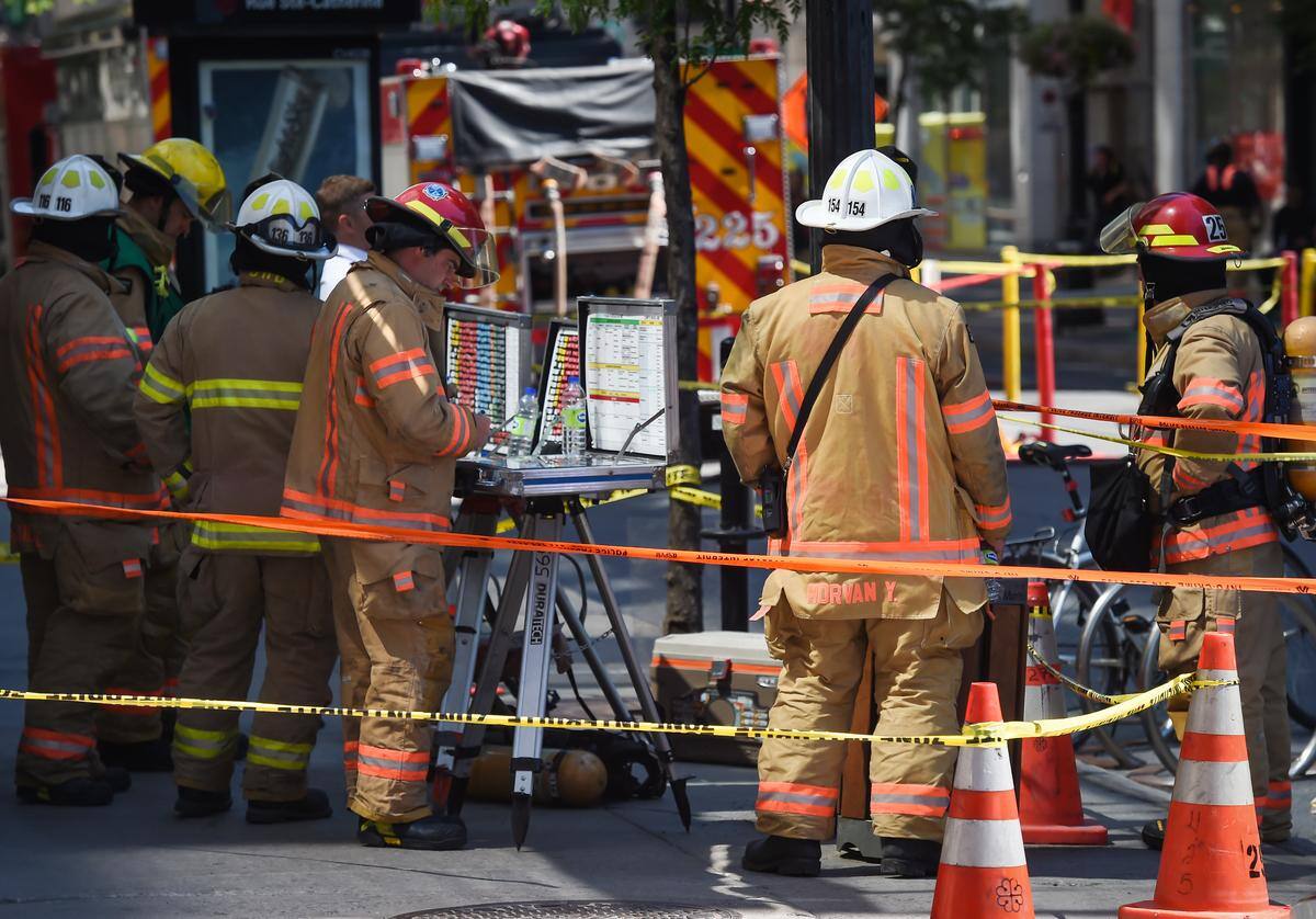 En Images Suspicious Package Alert Us Consulate Evacuated To Montreal Rokzfast