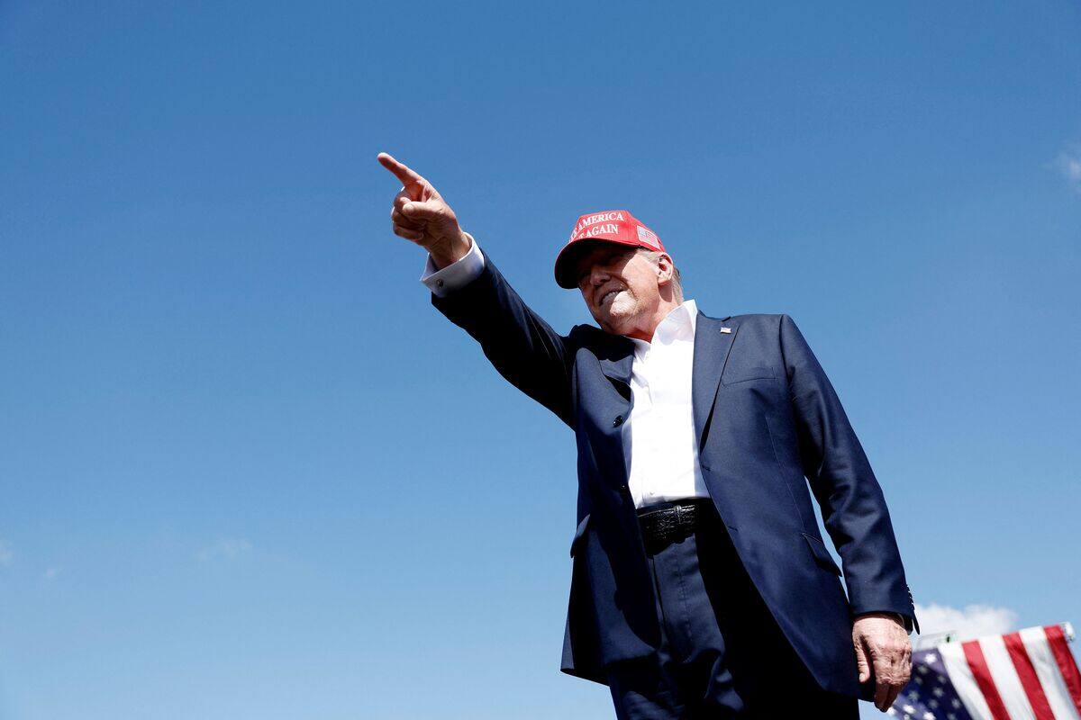 Documents classifi&eacute;s: les avocats de Trump demandent la suspension de l&rsquo;affaire