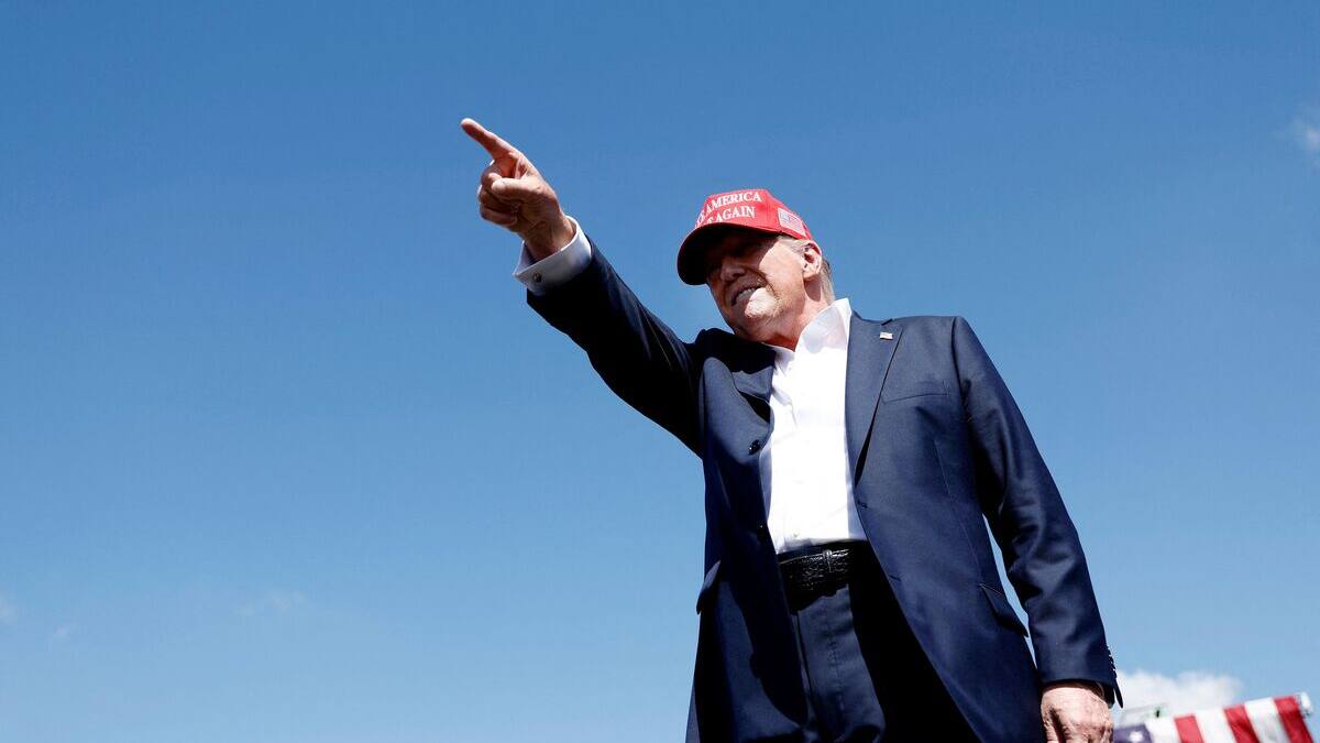 Documents classifiés: les avocats de Trump demandent la suspension de l’affaire