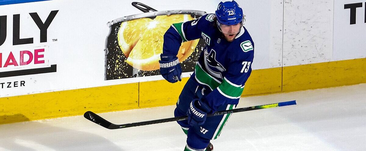 The Canadian awards a 4-year contract to forward Tyler Toffoli 1