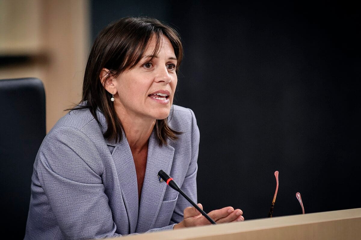 Le sport déconfiné en priorité: la ministre Isabelle ...