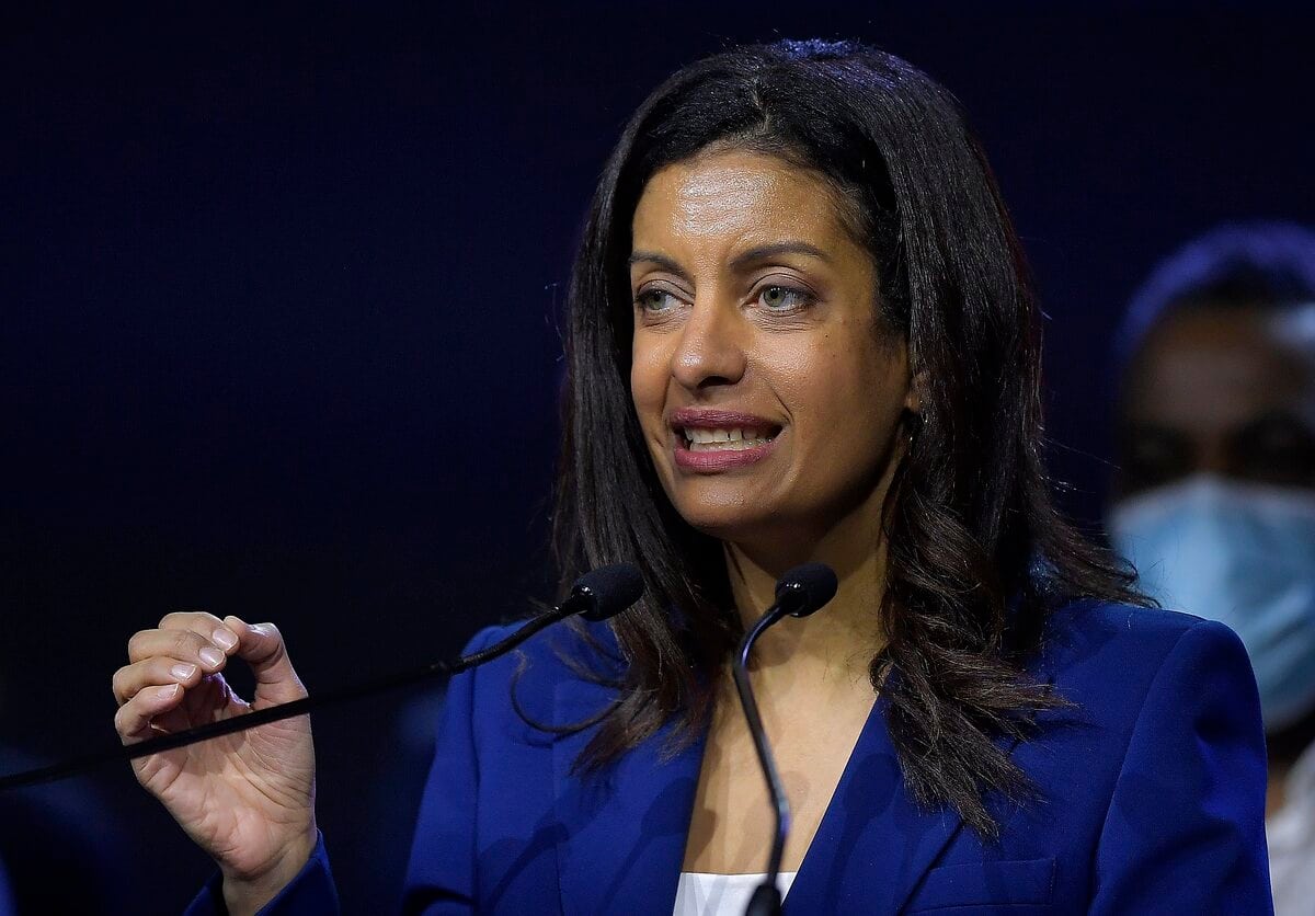 Les lib&eacute;raux appuient le tramway, malgr&eacute; les sondages