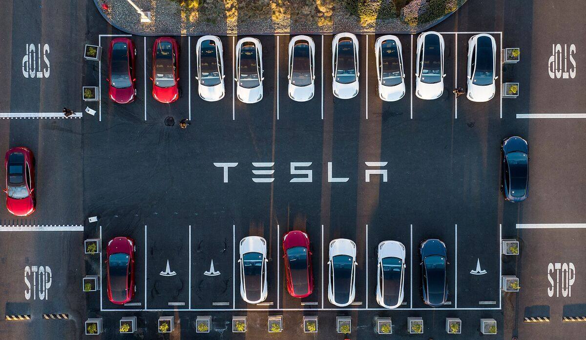 L&rsquo;Autopilot de Tesla sous le coup d&rsquo;une nouvelle enqu&ecirc;te, pour des freinages inattendus