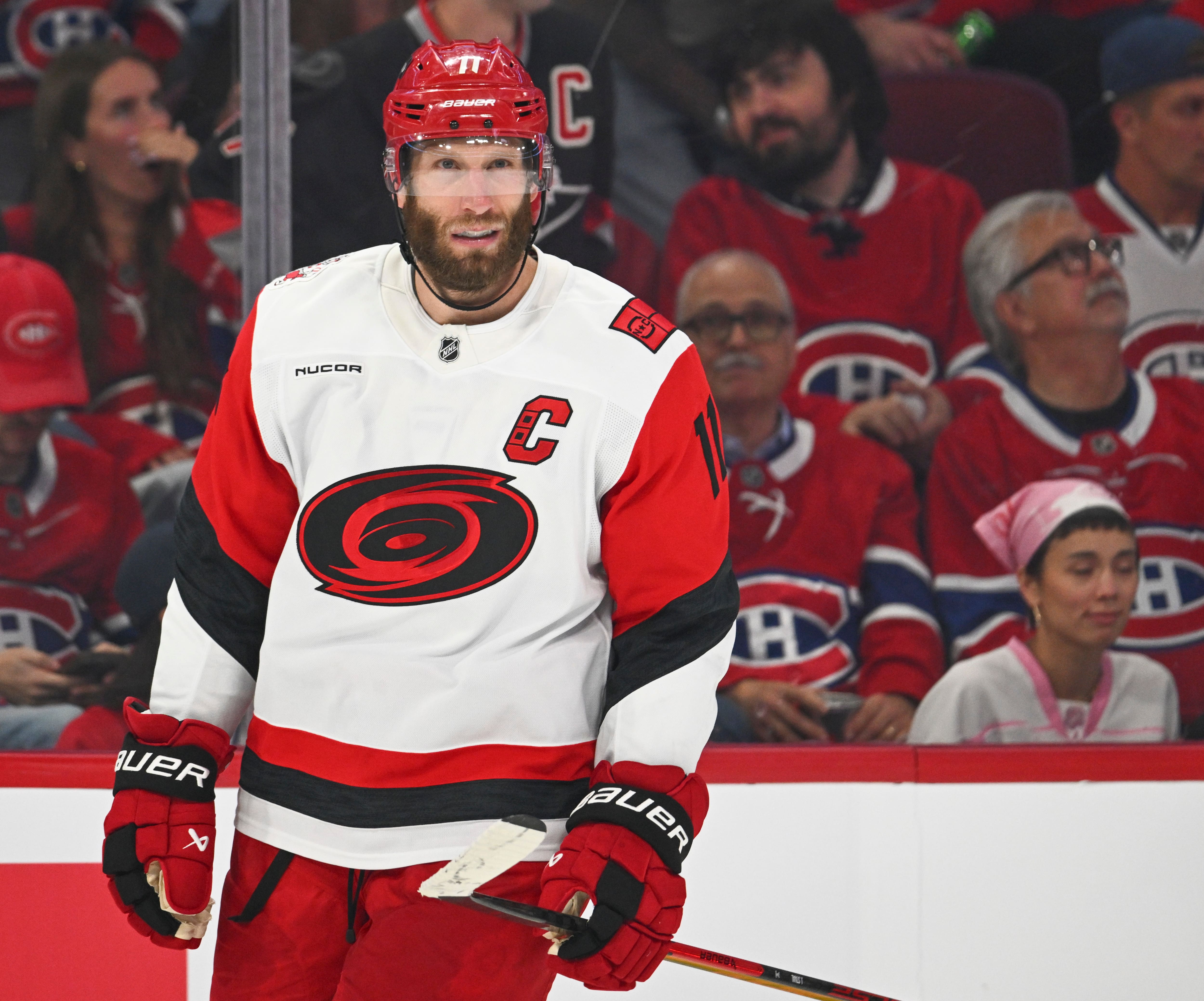 Les Hurricanes récompensent leur capitaine
