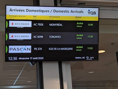 Las llegadas de vuelo de Air Canada fueron raras el domingo en el aeropuerto de Jean-Lesage en Quebec.