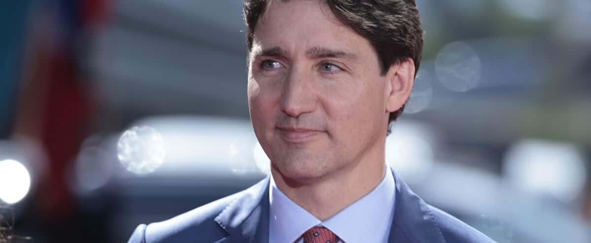 L'obligation vaccinale de deux doses contre la COVID-19 n'est pas à jour, dit la Santé publique fédérale