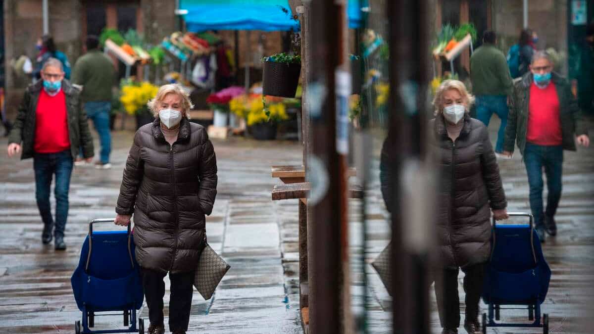 Espagne: le masque redevient obligatoire à l'extérieur
