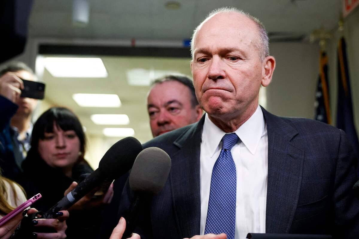 Le patron de Boeing reconnait la &laquo;gravit&eacute;&raquo; de l'incident du 737 d'Alaska Airlines