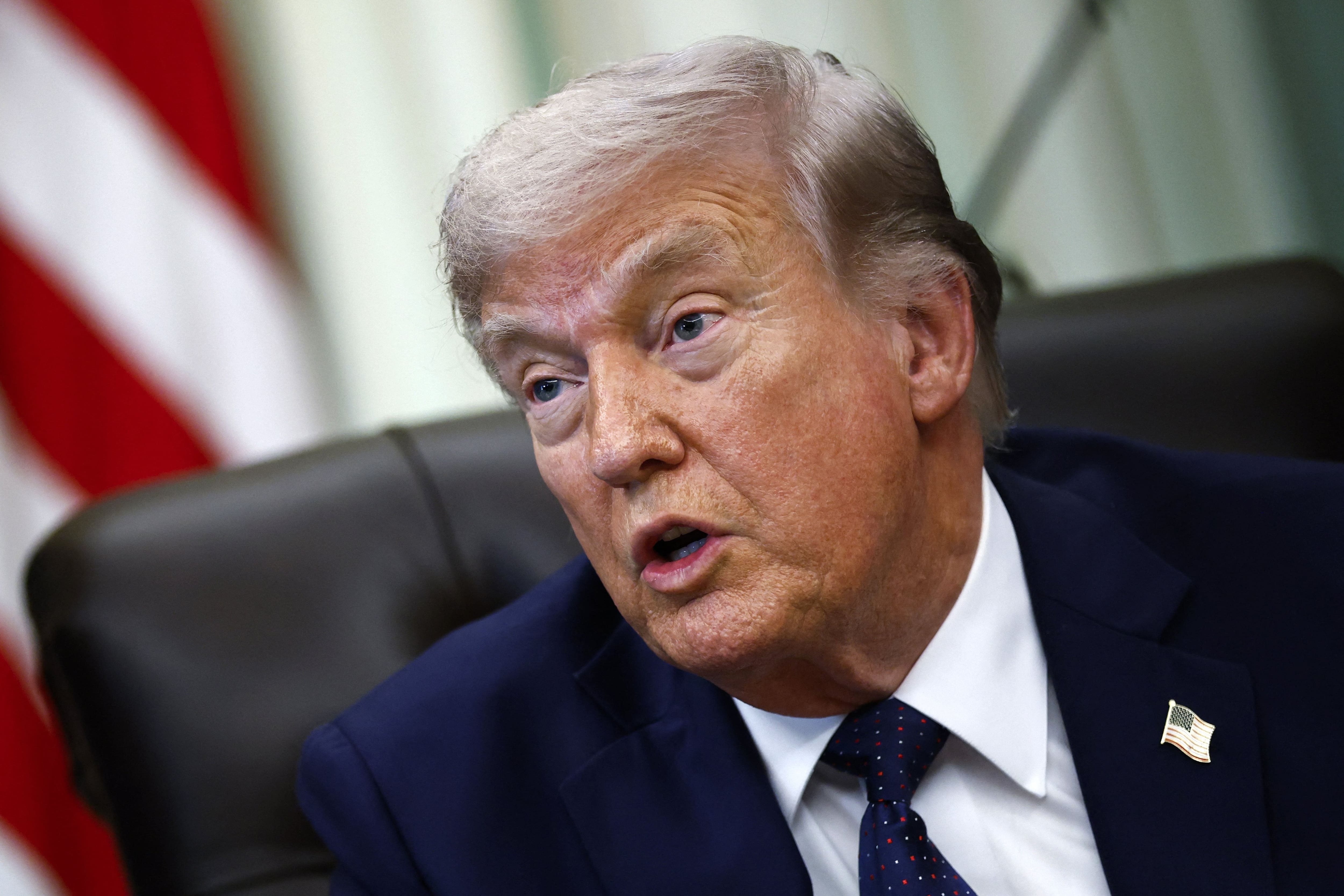 Trump annule le déplacement de ses émissaires au Pakistan, mais nie une reprise de la guerre