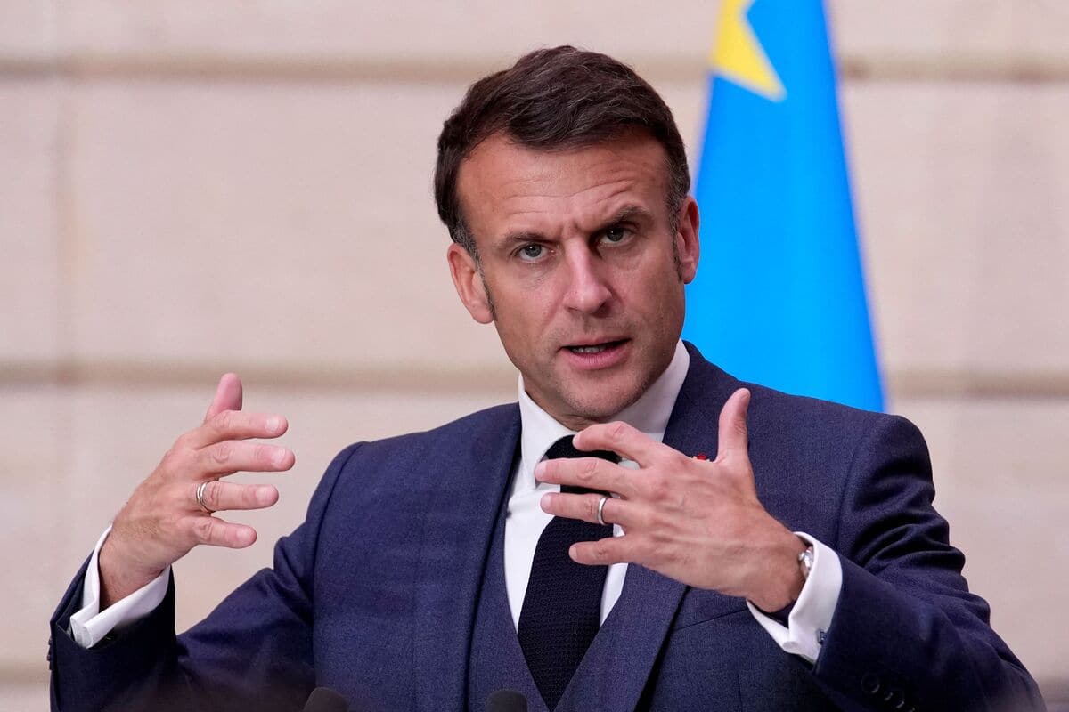 Ukraine: Macron assume &agrave; nouveau la possibilit&eacute; d'envoyer des troupes occidentales au sol