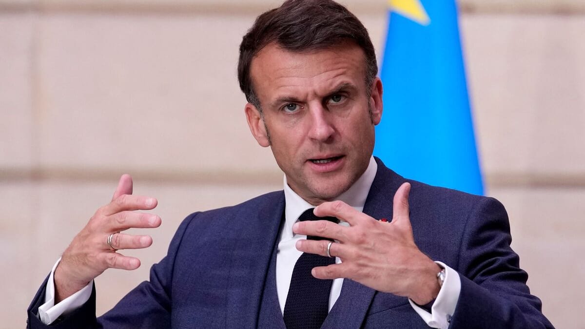 Ukraine: Macron assume à nouveau la possibilité d'envoyer des troupes occidentales au sol