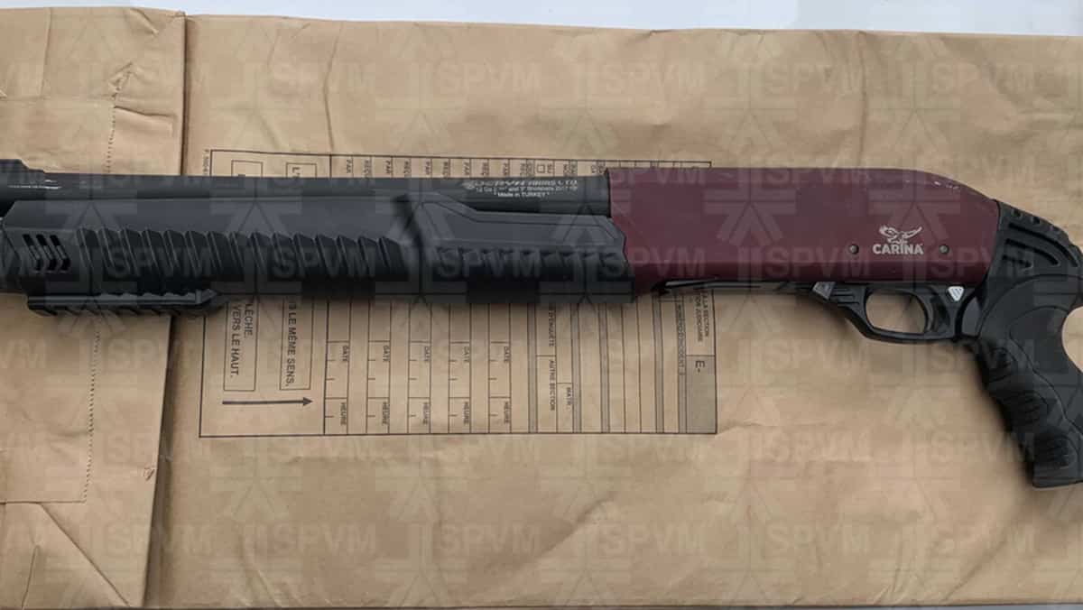 Centre-ville de Montréal: il roulait à contresens, avec un permis suspendu et un fusil dans le coffre