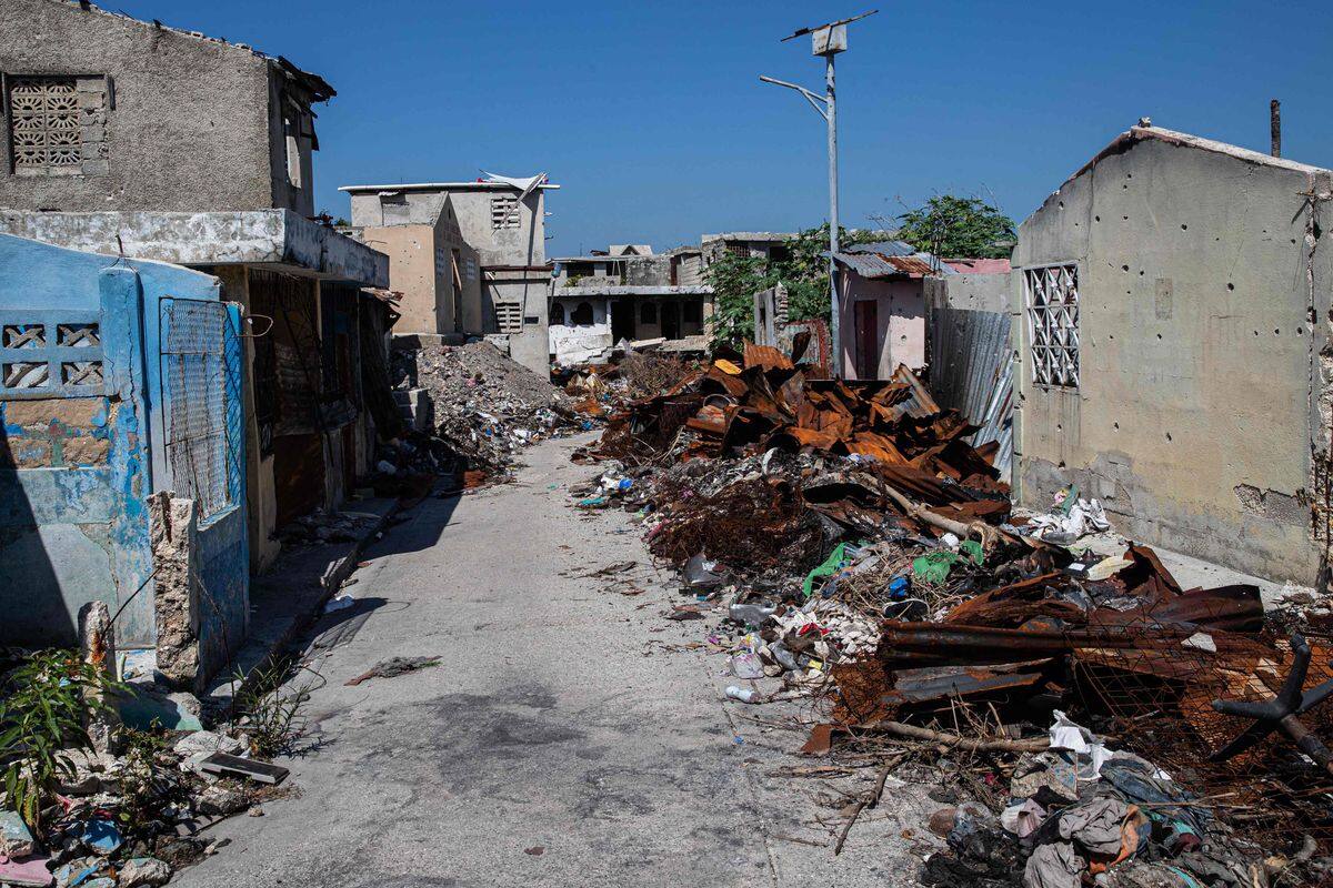 Haiti's Leaders Face Gunfire During Defiant Meeting at National Palace