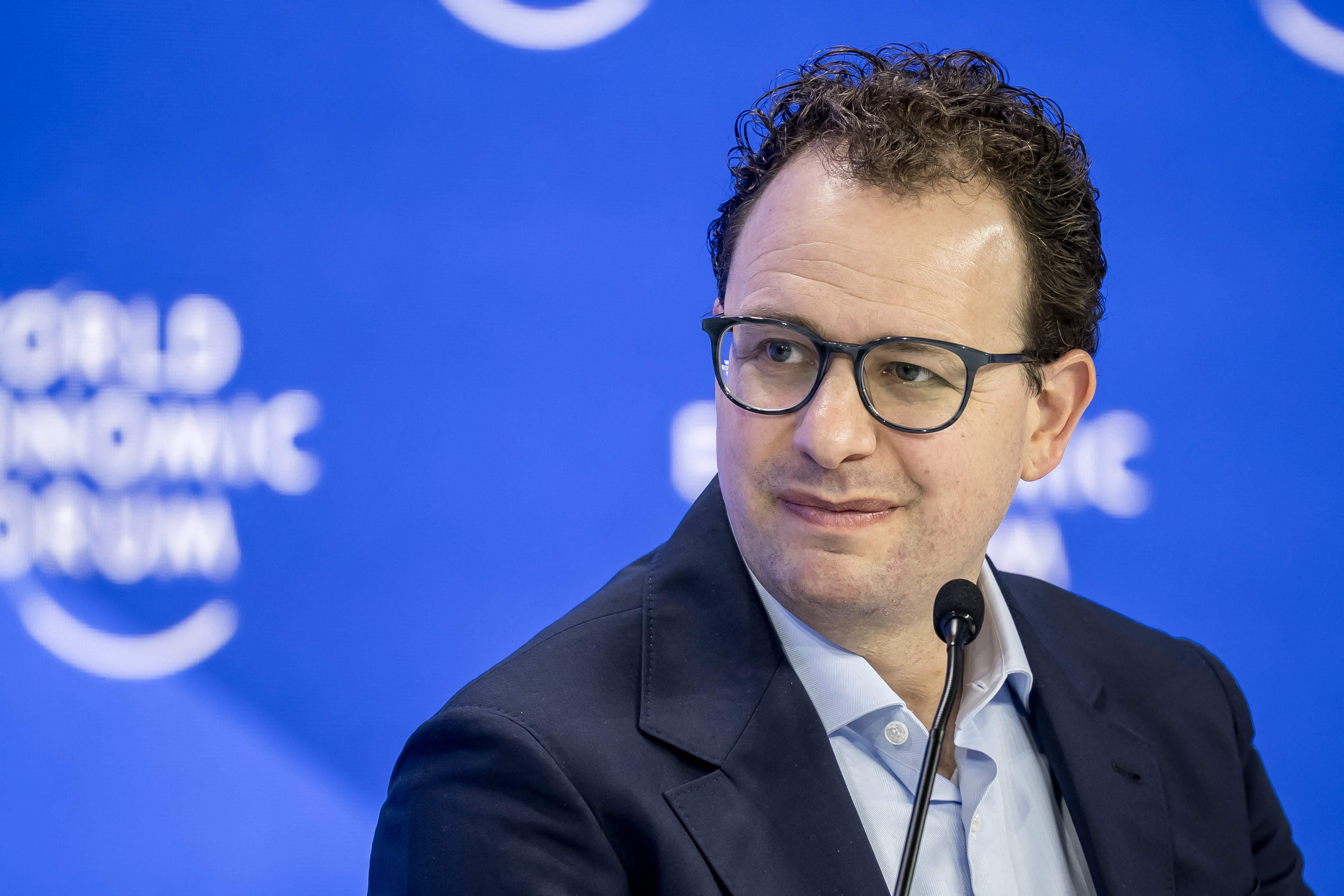 Le patron d’Anthropic appelle à ralentir la vitesse de développement de l’IA