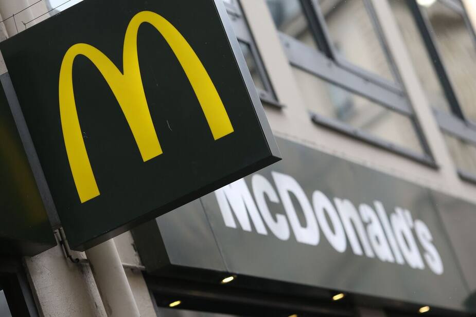 Image principale de l'article Fermeture du McDonald's du Village gai