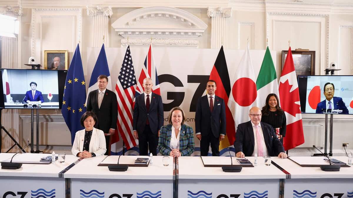 Concurrence numérique: réunis à Londres, les régulateurs du G7 discutent de solutions