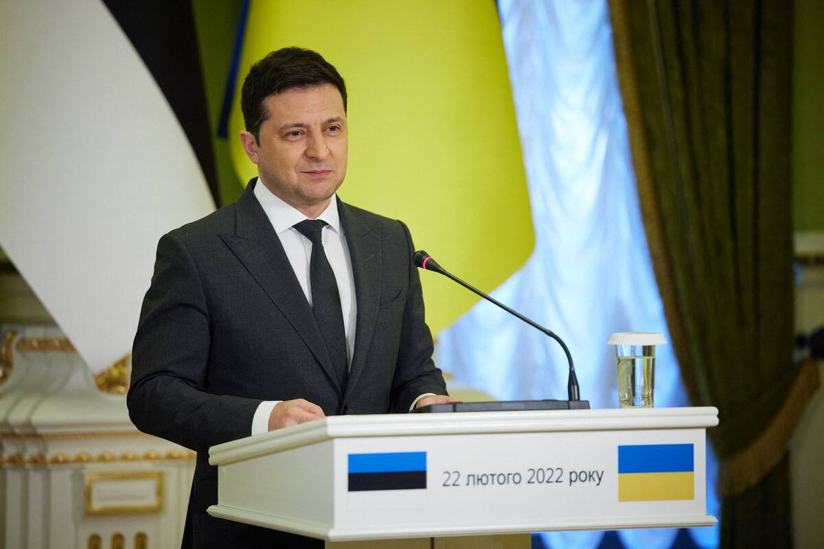 Face &agrave; l'invasion russe, le pr&eacute;sident ukrainien se mue en chef de la r&eacute;sistance