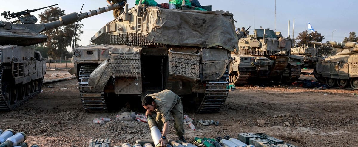 Tel-Aviv entre en 2024 avec un barrage de roquettes tirées depuis Gaza