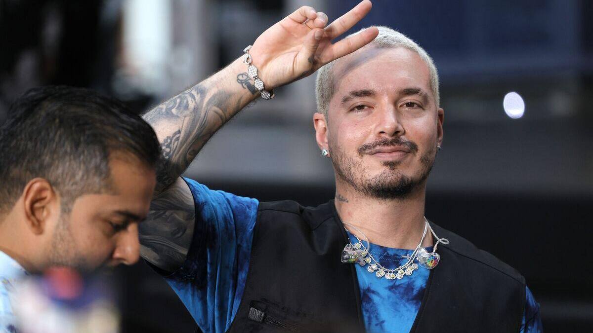 Le chanteur colombien J. Balvin s'excuse auprès des femmes et de la communauté noire