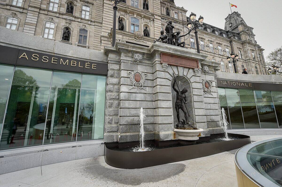 La CAQ et le PLQ en faveur: vers l&rsquo;application du passeport vaccinal &agrave; l&rsquo;Assembl&eacute;e nationale