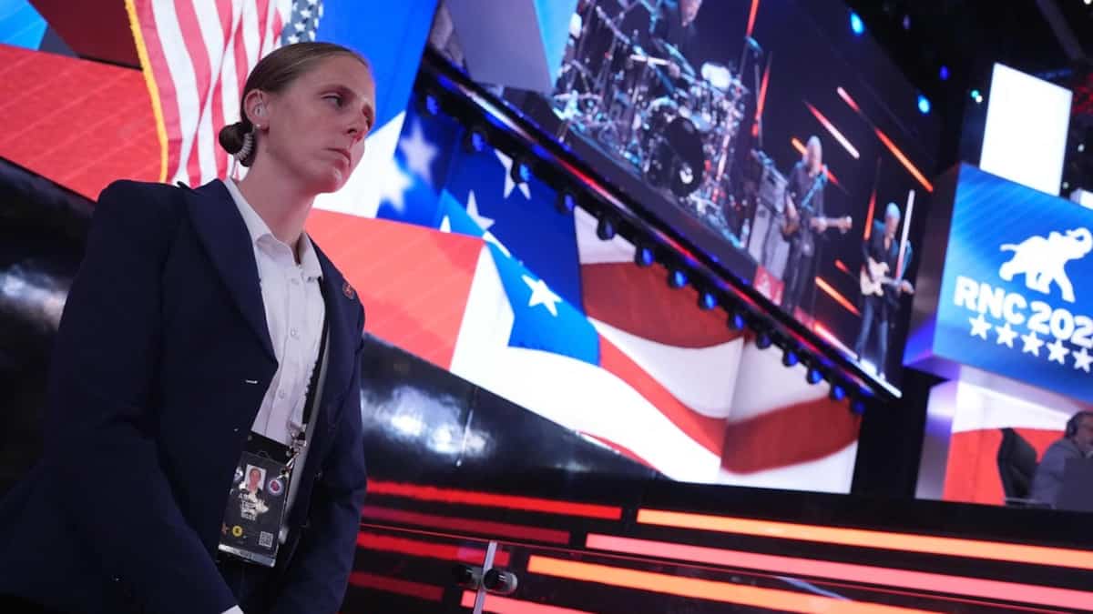 «Trop petites», «trop faibles»: des conservateurs s’attaquent aux femmes responsables de la sécurité de Trump