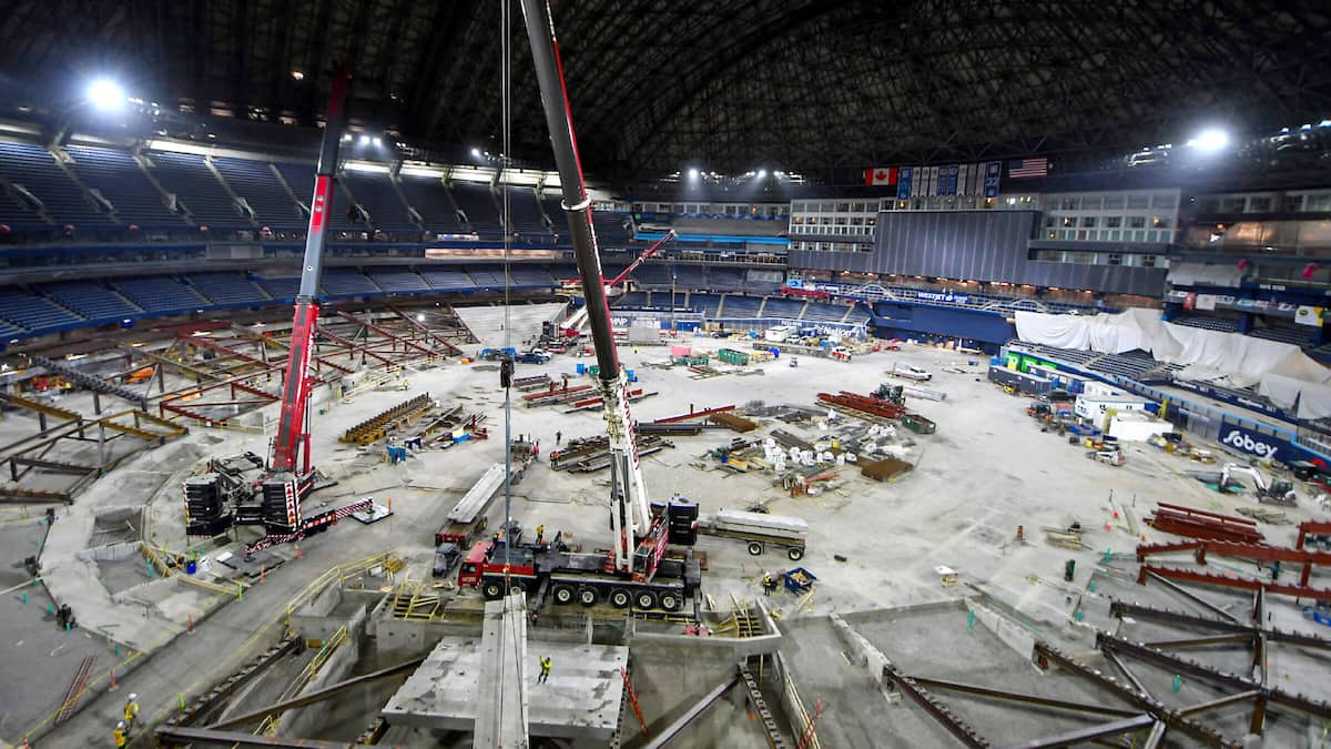 Corriger l'acoustique, refaire les toilettes et les sièges... après le nouveau toit, encore une fortune à investir au Stade olympique