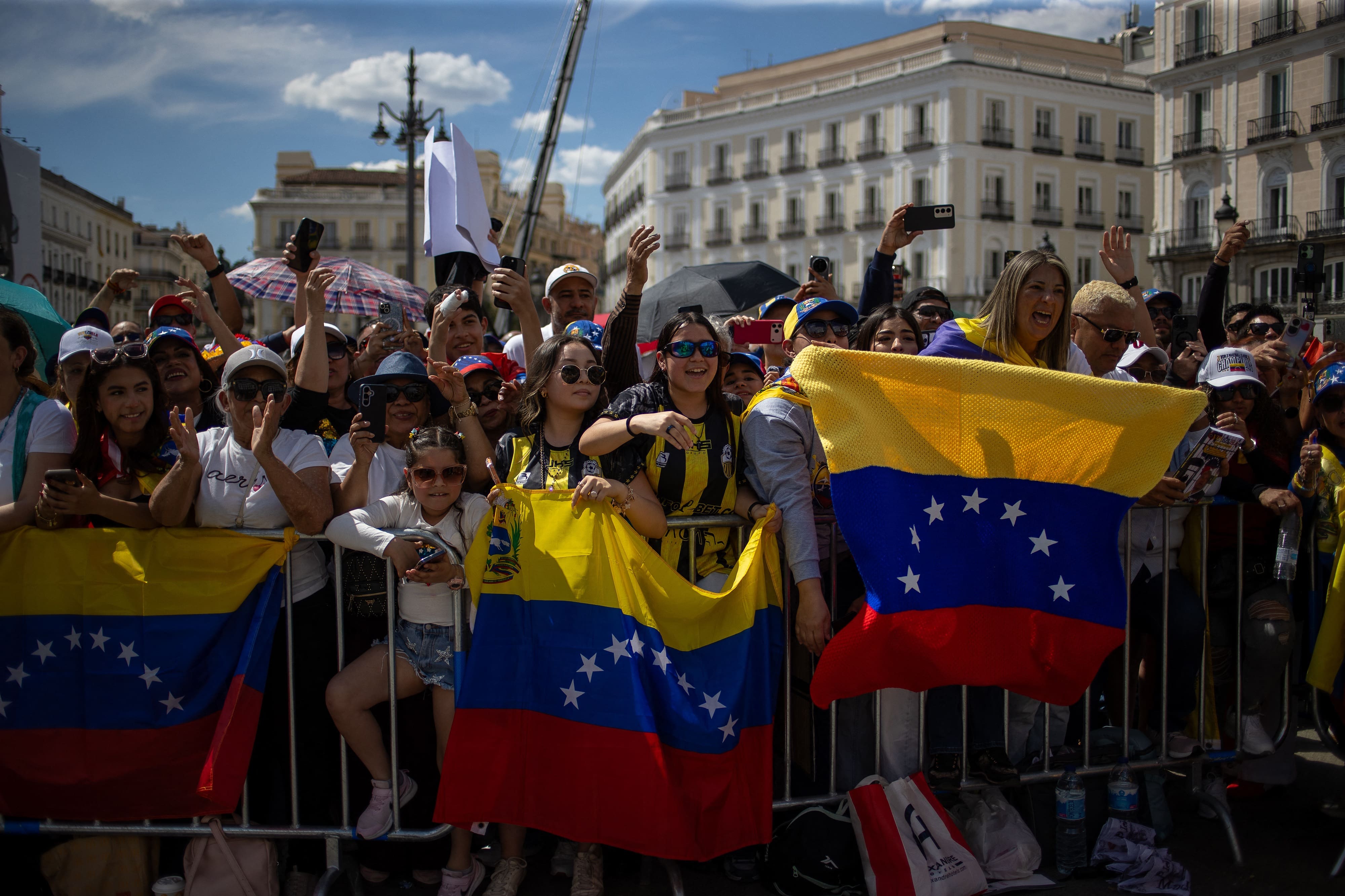 Nicolas Maduro, l'ex-président du Venezuela, publie des photos inédites depuis sa prison à New York