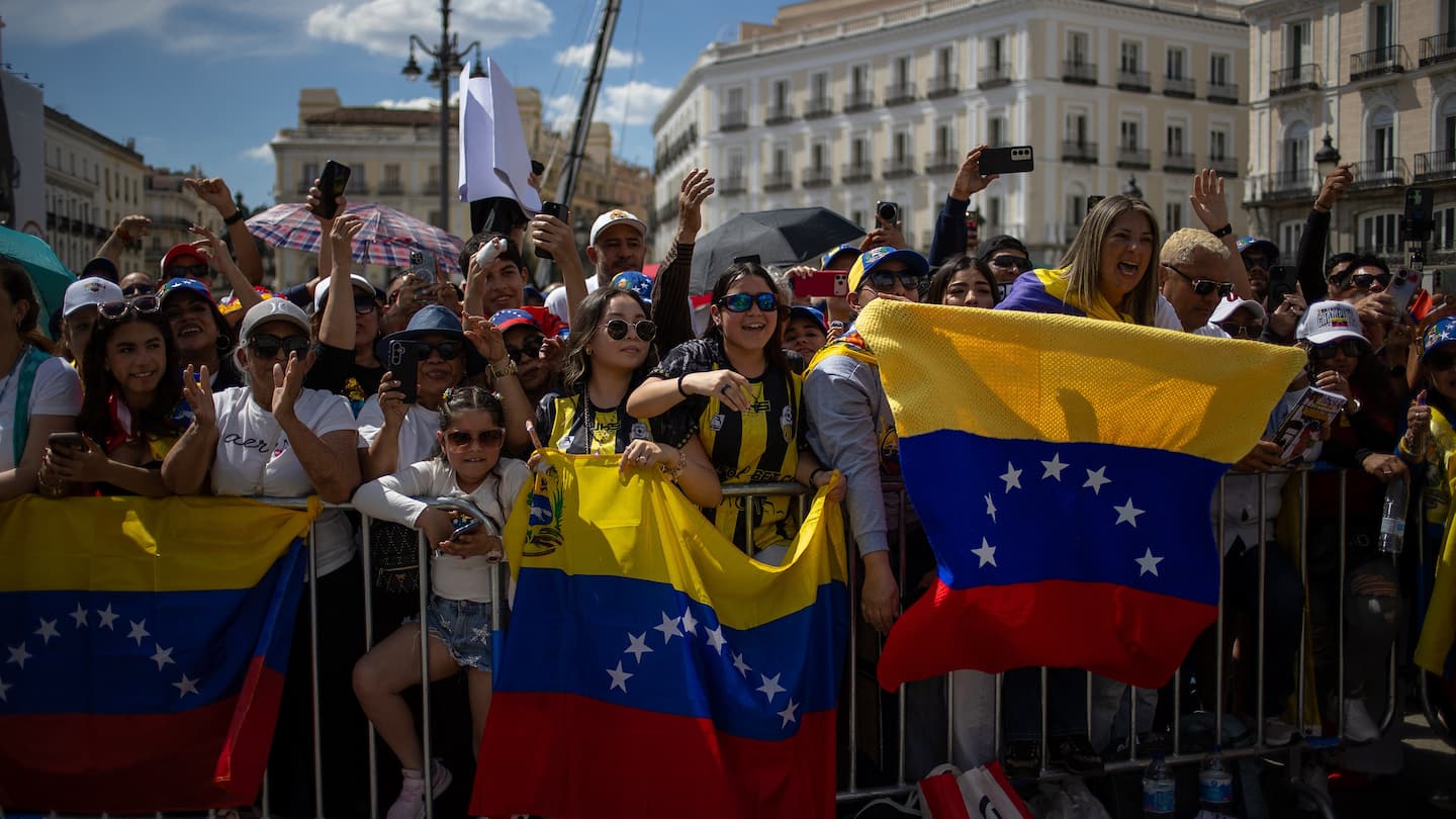 Nicolas Maduro, l'ex-président du Venezuela, publie des photos inédites depuis sa prison à New York