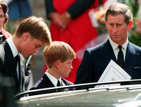 En privé et séparément, William et Harry marquent l'anniversaire de la mort de la princesse Diana