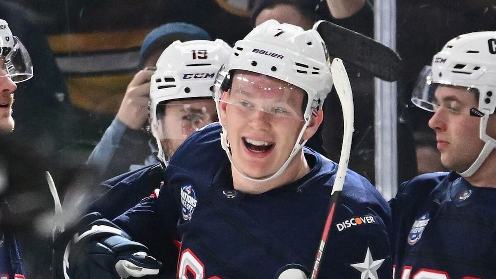 Les Tkachuk jouent de la bonne façon