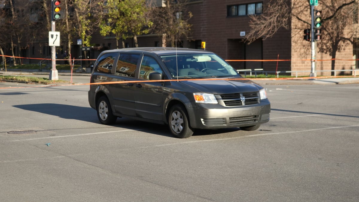 Un piéton blessé grièvement après avoir été happé à Québec