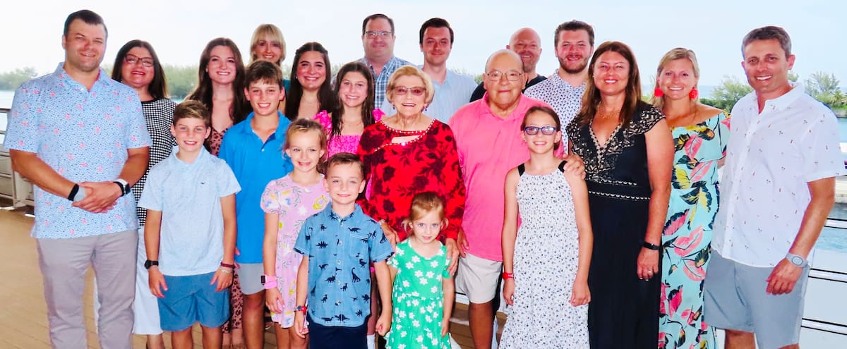 «Tu parles d’un gros bonhomme!»: Scotty Bowman fête ses 90 ans et nous parle d’Arber Xhekaj