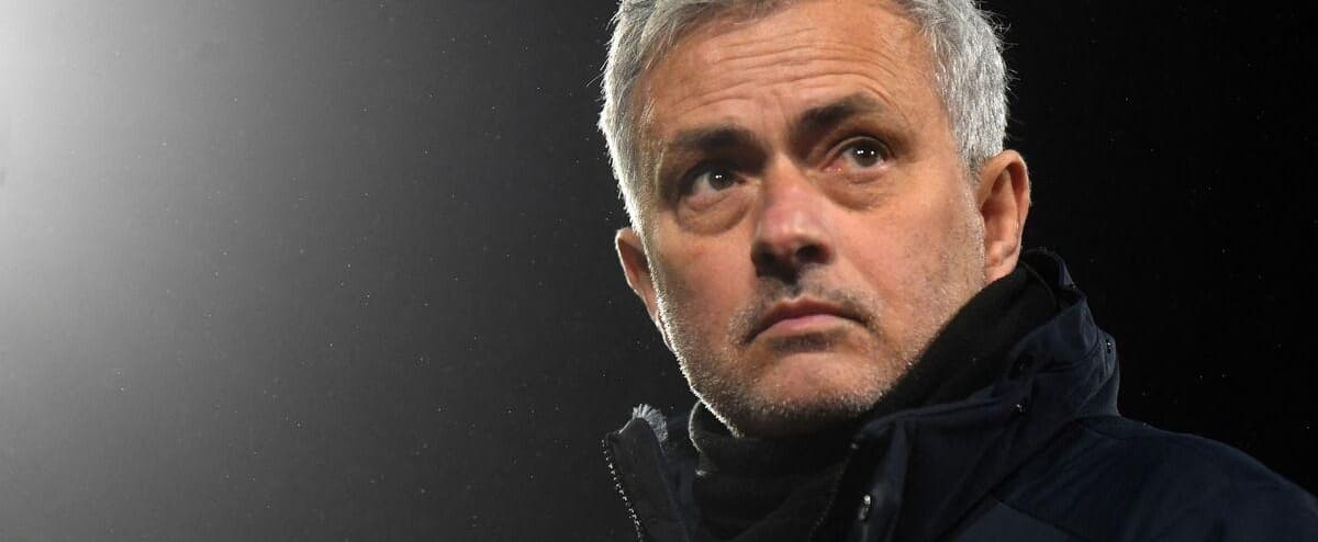 Premier League: Jose Mourinho foi demitido de suas funções de treinador no Tottenham Premier League: Jose Mourinho foi demitido de suas funções de treinador no Tottenham