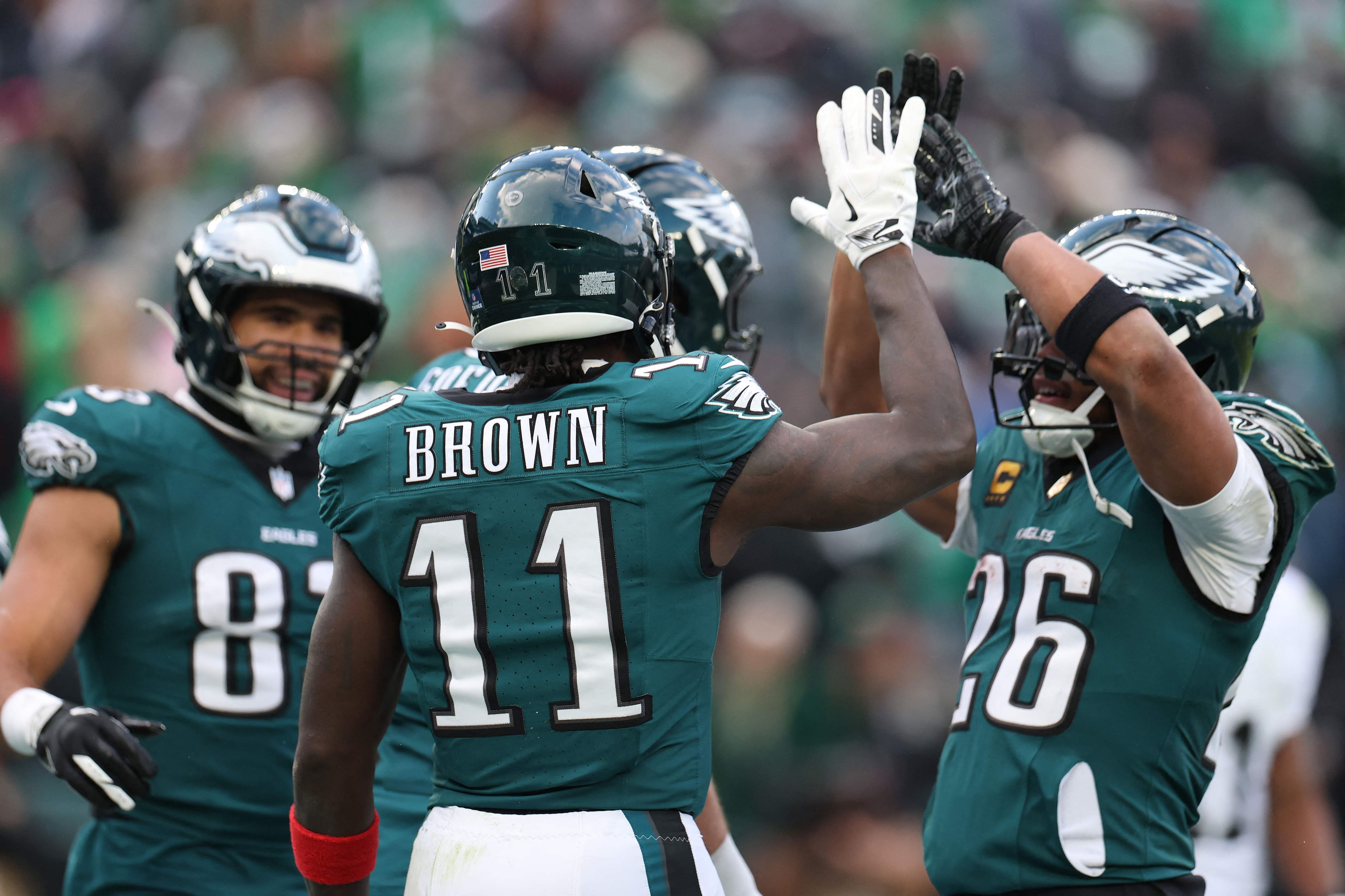 NFL This Week: 5 Key Games & a Historic Possibility