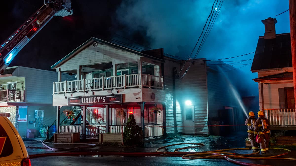 Contrecœur: un resto-bar rasé par un incendie suspect