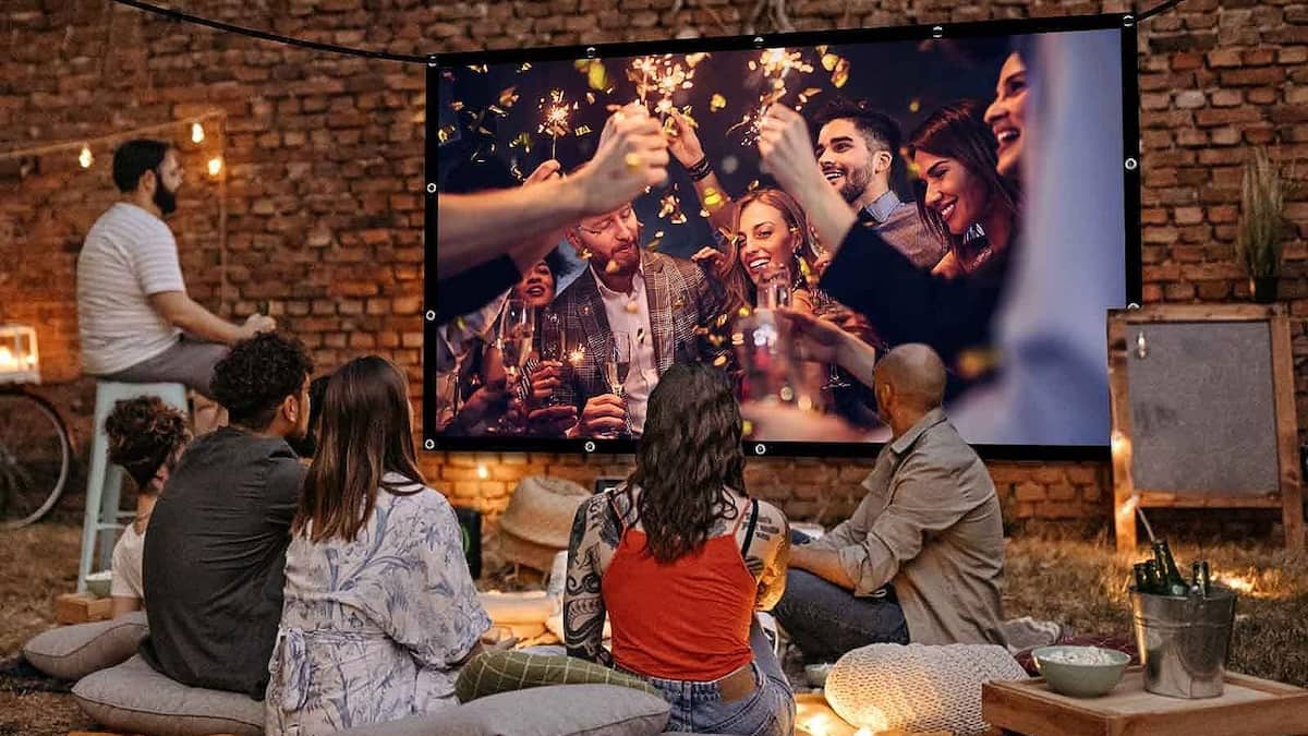 Comment créer à peu de frais votre propre cinéma maison en plein air
