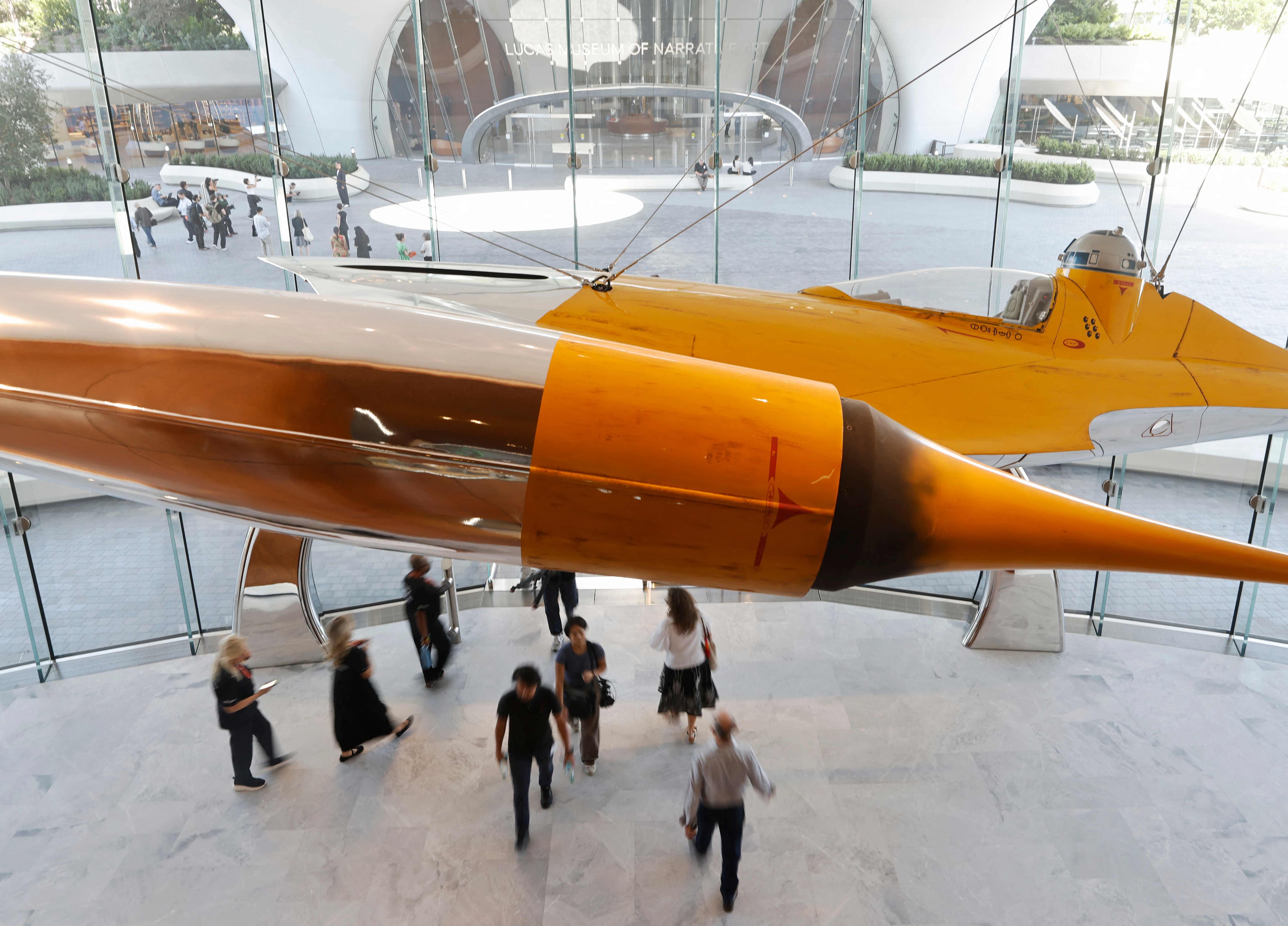 «Star Wars»: George Lucas dévoile une galaxie d'œuvres d'art dans son nouveau musée de Los Angeles