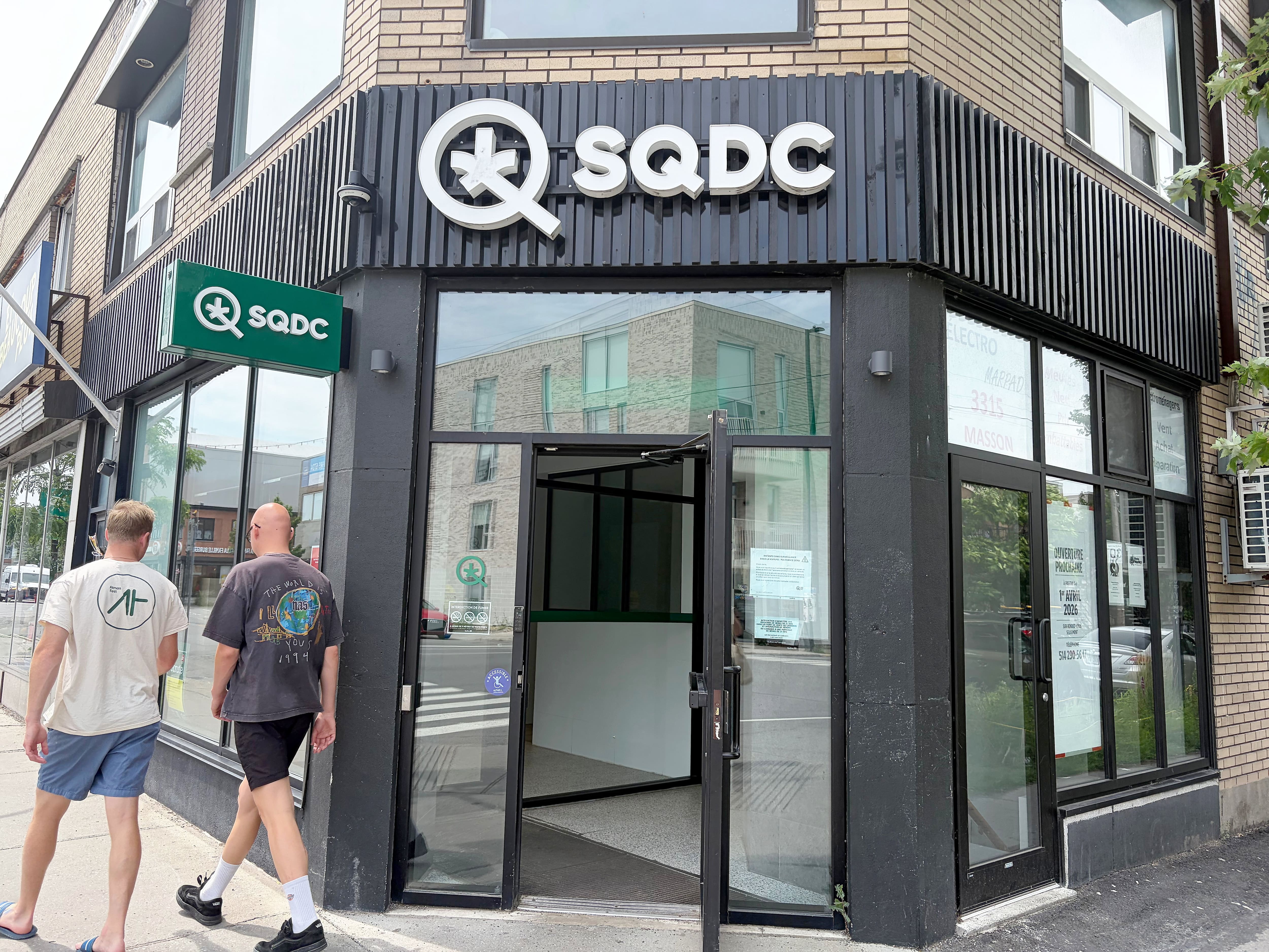 Plus de 15 000 jeunes ont été refusés à la SQDC l’an dernier