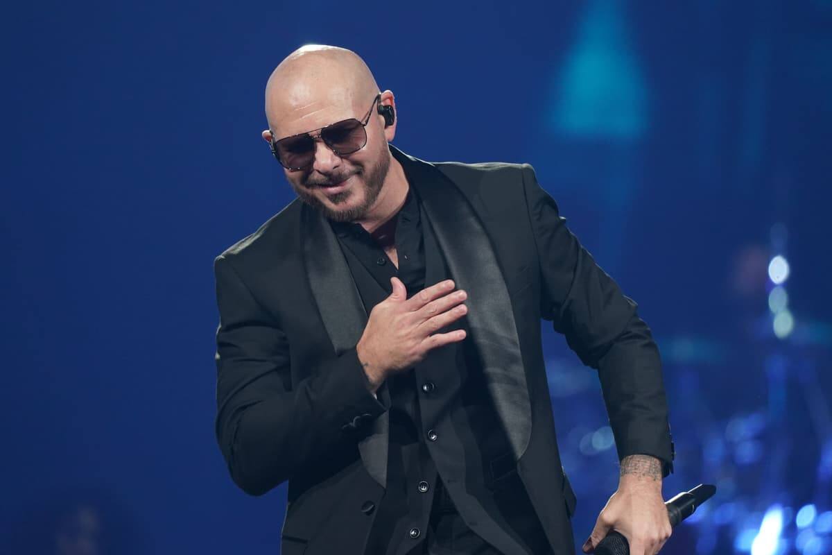 Le chaos après l’annulation de dernière minute du spectacle de Pitbull à Montréal 24 heures