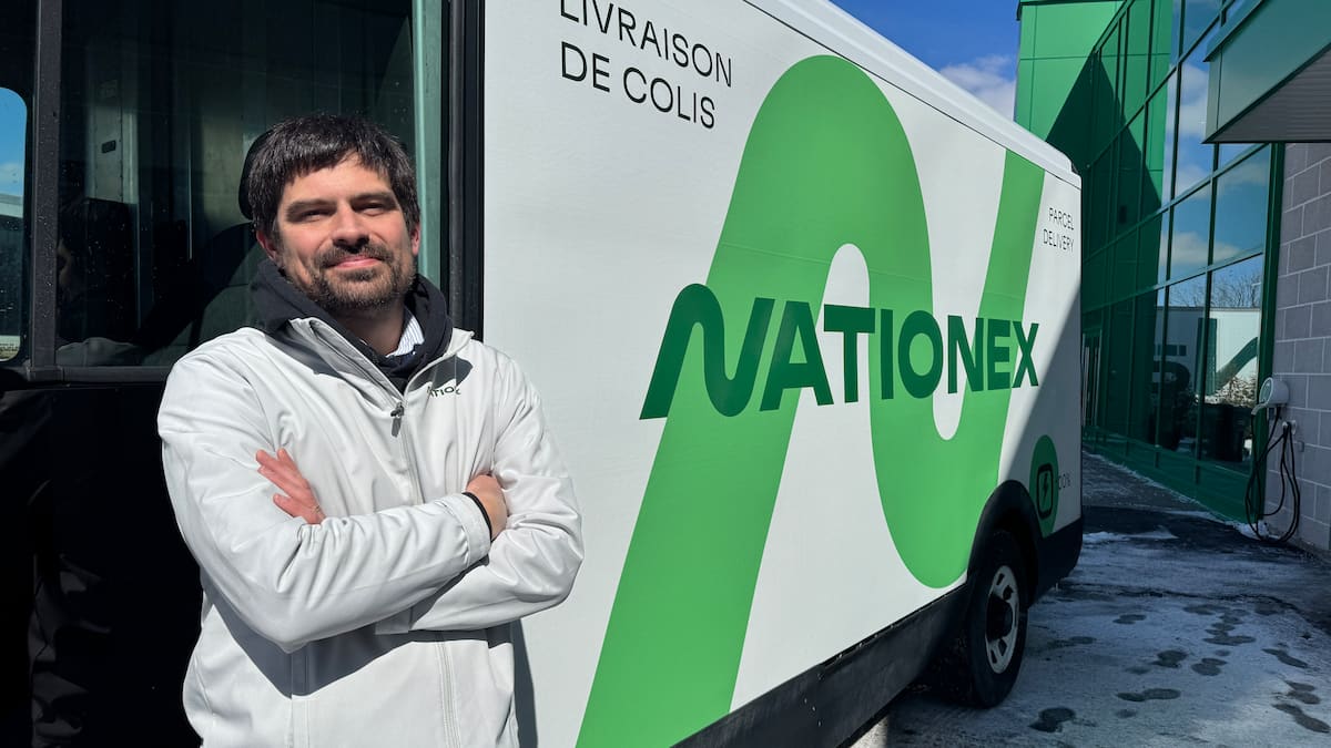 Flambée du prix de l’essence: des entreprises se tournent vers des camions de livraison électriques
