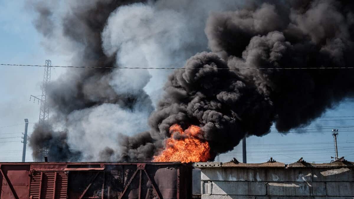 Quatre civils tués dans des bombardements sur une ville de l'est de l'Ukraine