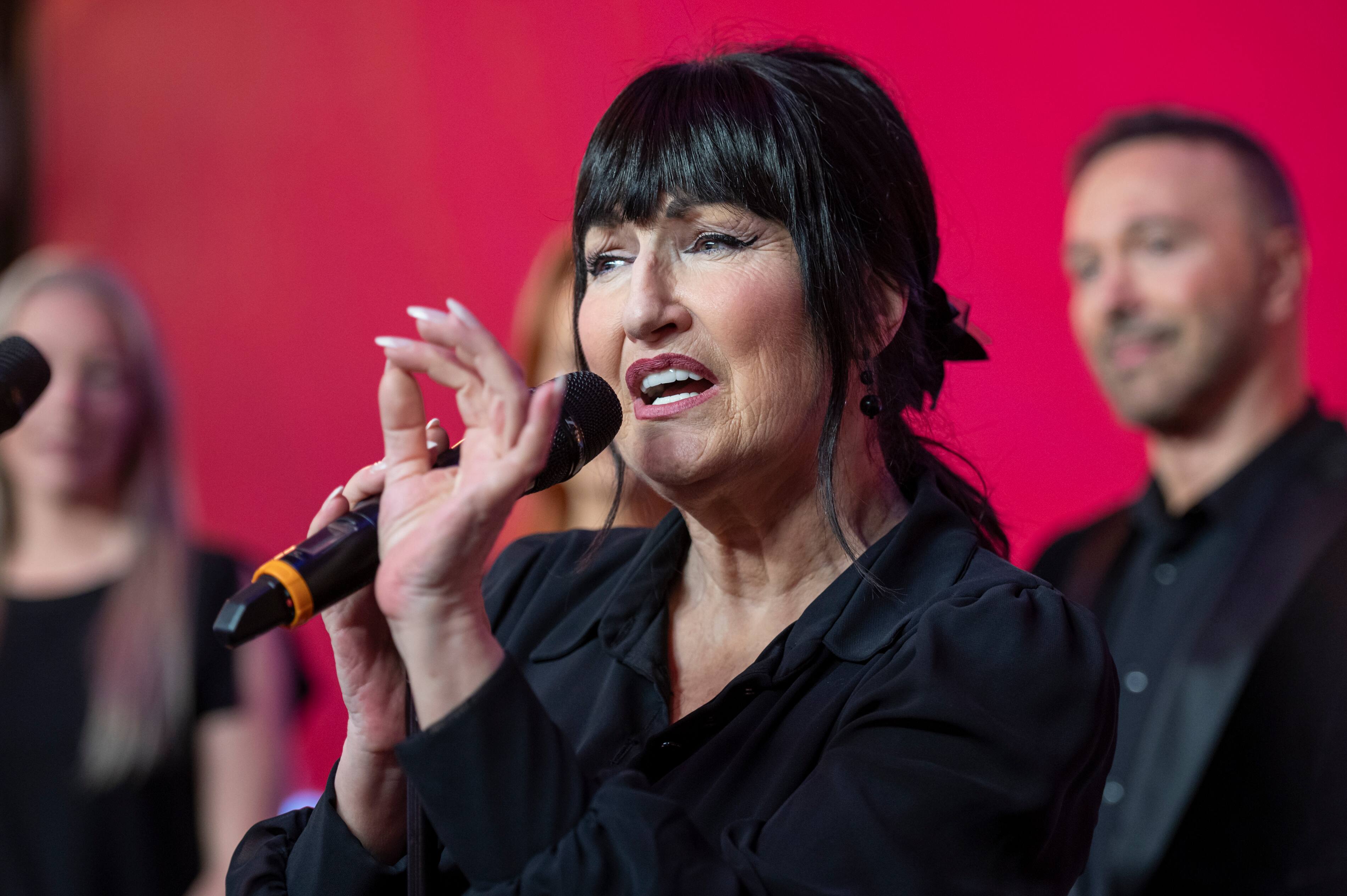 «Le cœur brisé de chagrin», Marie Carmen est en deuil de son frère
