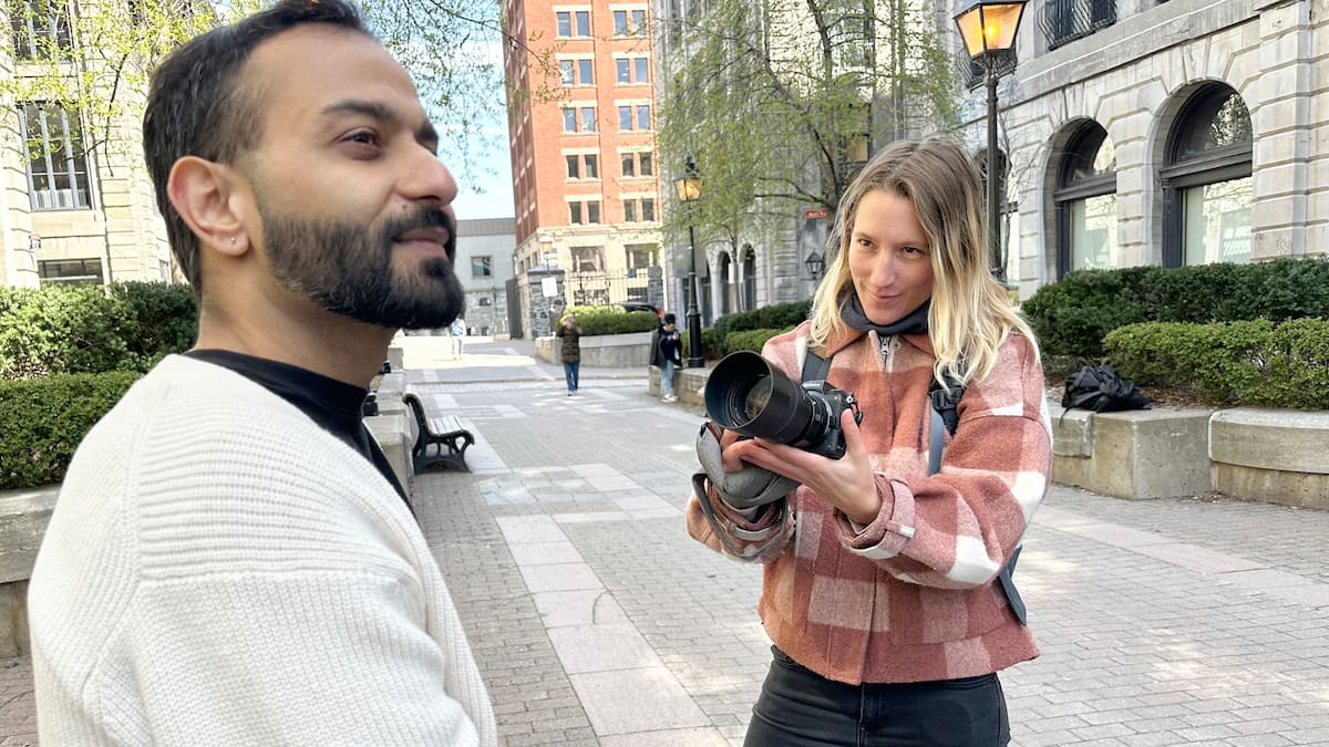 Payeriez-vous cette photographe pour rehausser votre image sur Tinder?