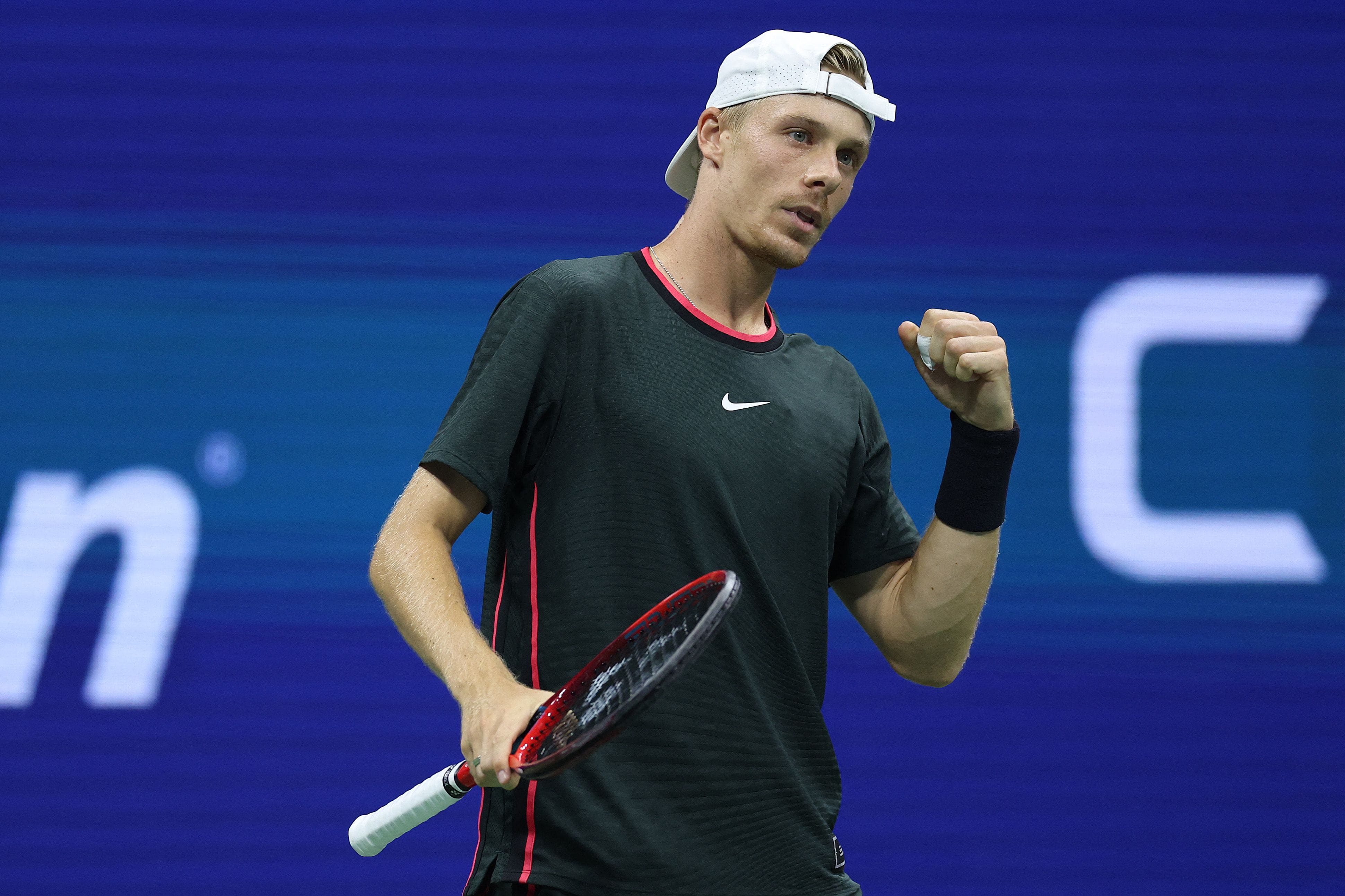 Denis Shapovalov enlève une manche à l'un des grands favoris de l'US Open, mais doit abdiquer